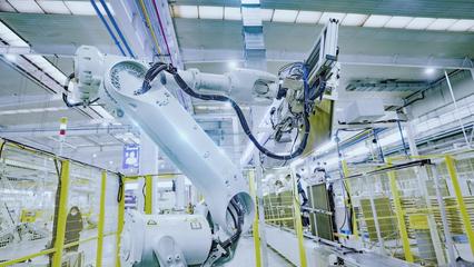 2024世界制造业大会 卡奥斯携AI+数据赋能新成果，引领互联网服务新变革